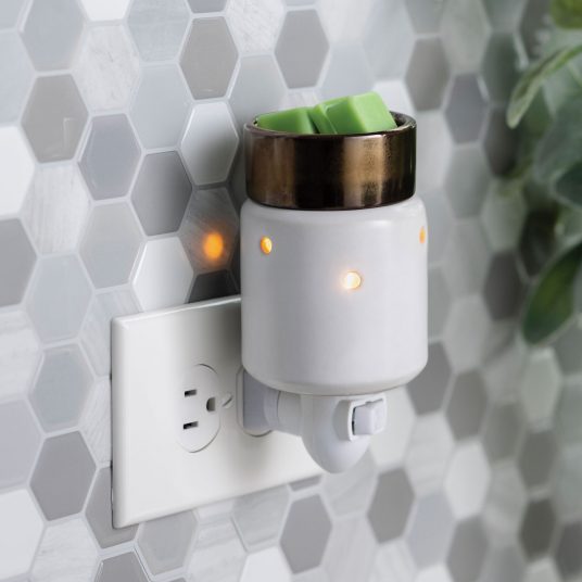 Pluggable Fragrance Warmer Venetian